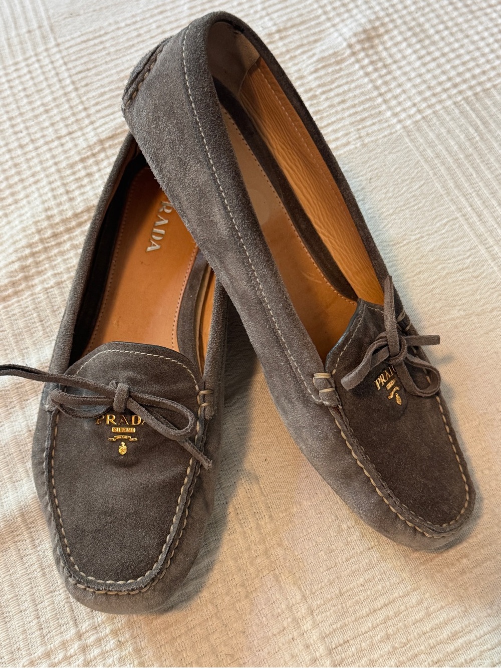 Prada Gray Suede Driving Mocassins with Gold Logo - Picture 3 of 7